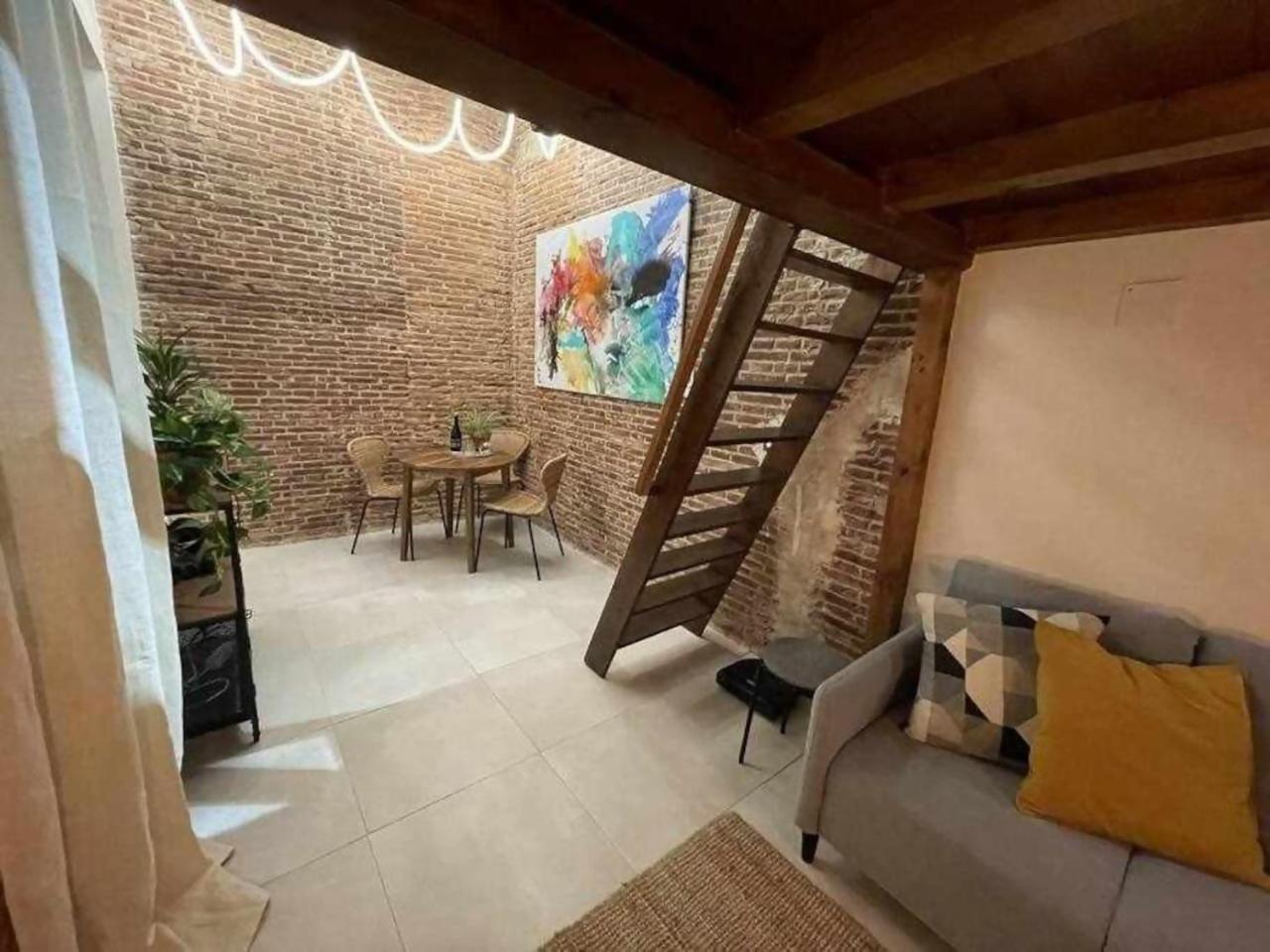 Apartamento Moderno En Edificio Historico Madrid Exterior photo